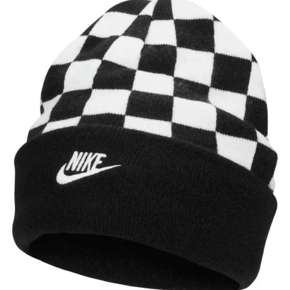 BACK TO SCHOOL Nike Kids Reversible Beanie Smiley Face, Logo, Checkered Hat